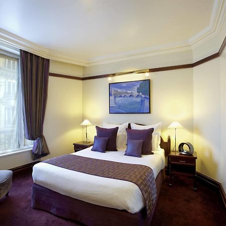 Hotel Pont Royal Paris Ngoại thất bức ảnh A room at the hotel