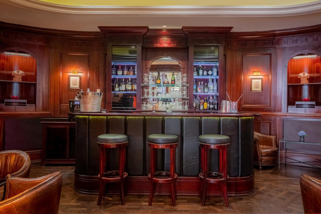 Hotel Pont Royal Paris Ngoại thất bức ảnh The bar at the 1900