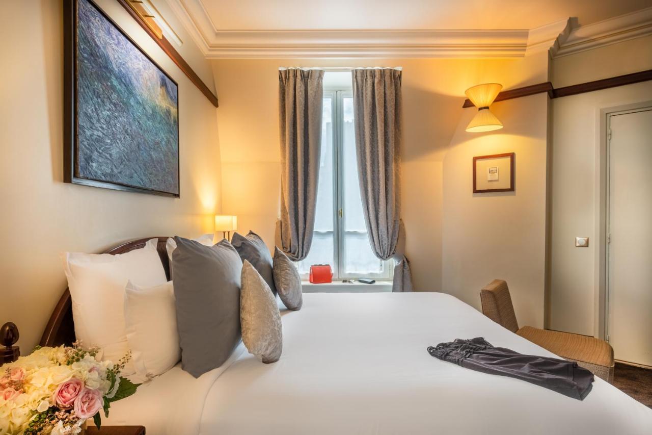 Hotel Pont Royal Paris Ngoại thất bức ảnh A room at the hotel