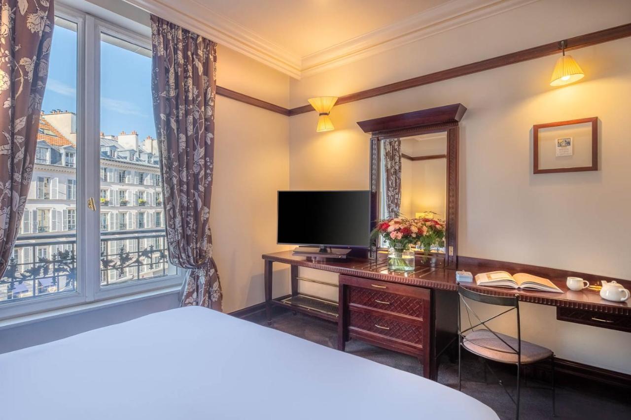 Hotel Pont Royal Paris Ngoại thất bức ảnh A room at the hotel