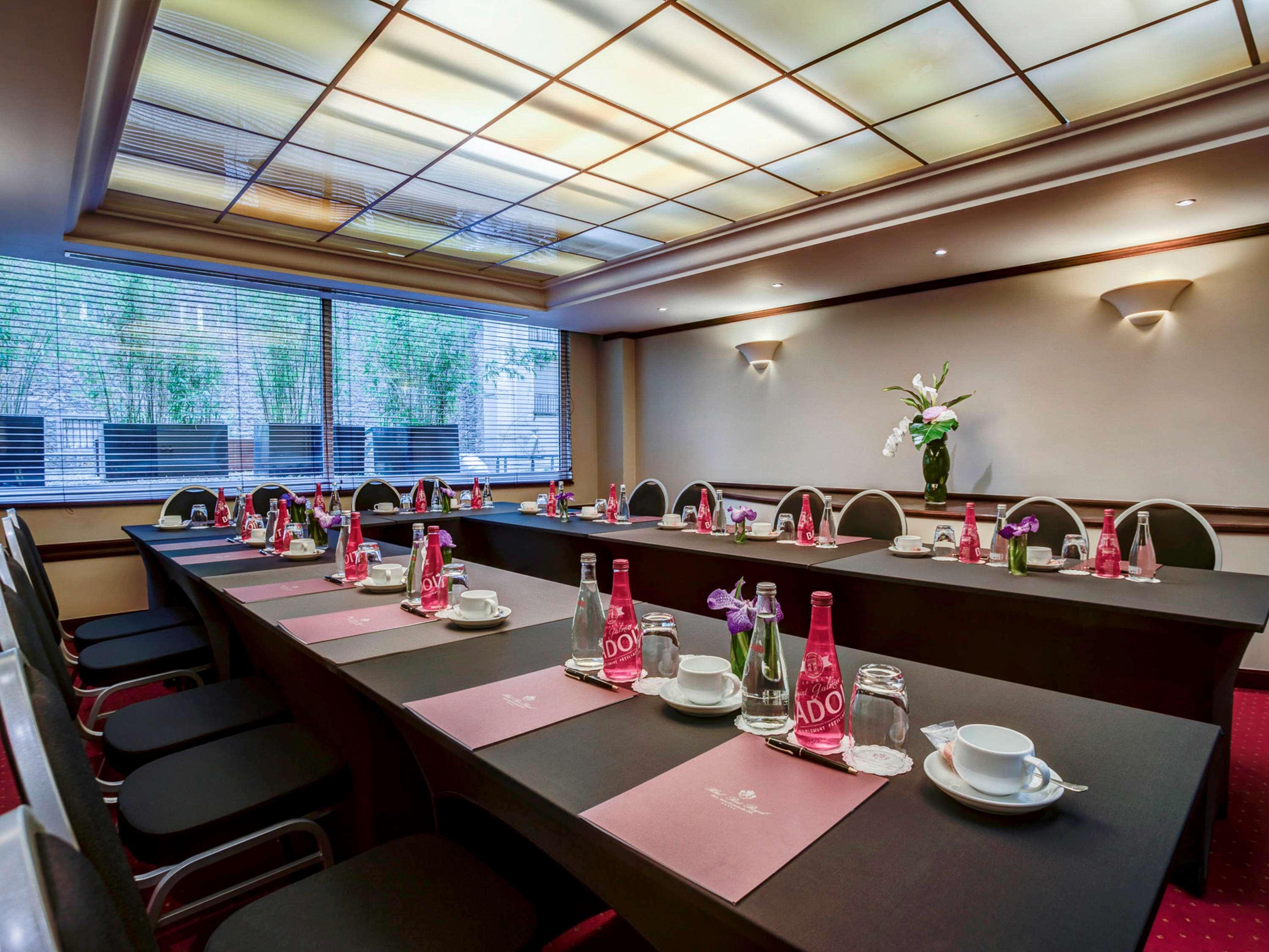 Hotel Pont Royal Paris Ngoại thất bức ảnh Meeting room