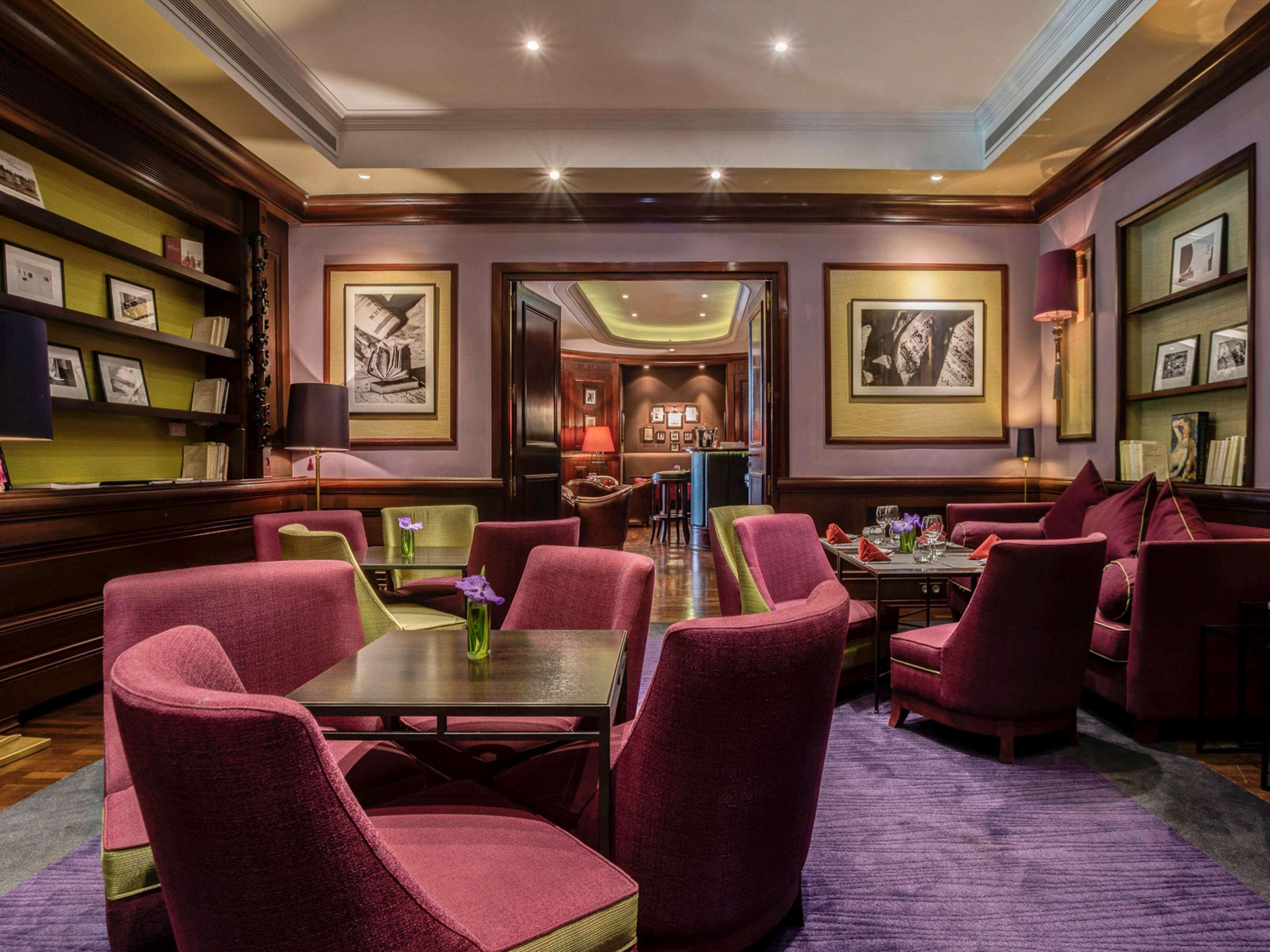 Hotel Pont Royal Paris Ngoại thất bức ảnh The Library at The Dorchester